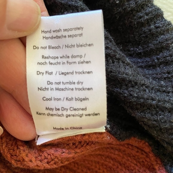 Wrap London Color Block Sweat 8/10 - Picture 5 of 5